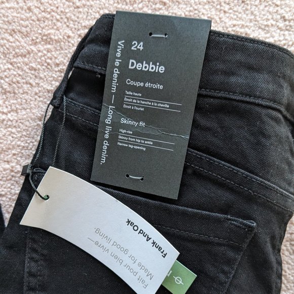 NWT Frank & Oak Debbie jeans, black, size 24 - Picture 5 of 5